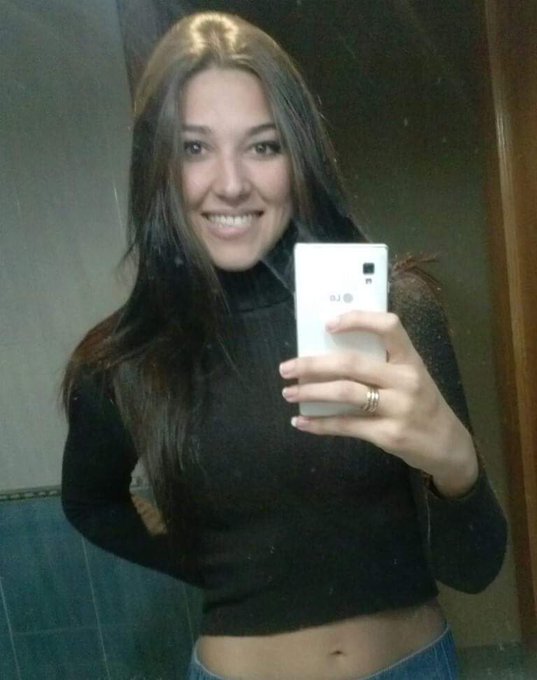 Capri🍑's pics and videos - FKLbPs0X0AEcTuY jpg:small