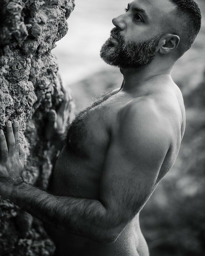 @Crepúsculo_Project present:  Paolo 

Model: <a href="/instant/">Instant</a>._.love 

#malephotography #muscle #sexymen #maleform #artisticnude #nudephotography #beautifulmen #hunk #maleart #sexy #hoscos #malemodeltrending #instahunk #malebeauty #biceps #fitlife #training #que… instagr.am/p/CZRFyuctLeq/