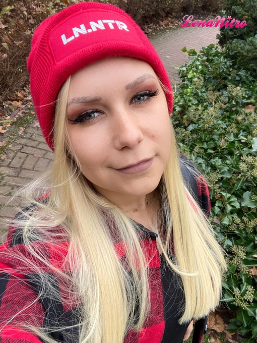 Watch Lena Nitro's leaked NSFW photo on TwXstars