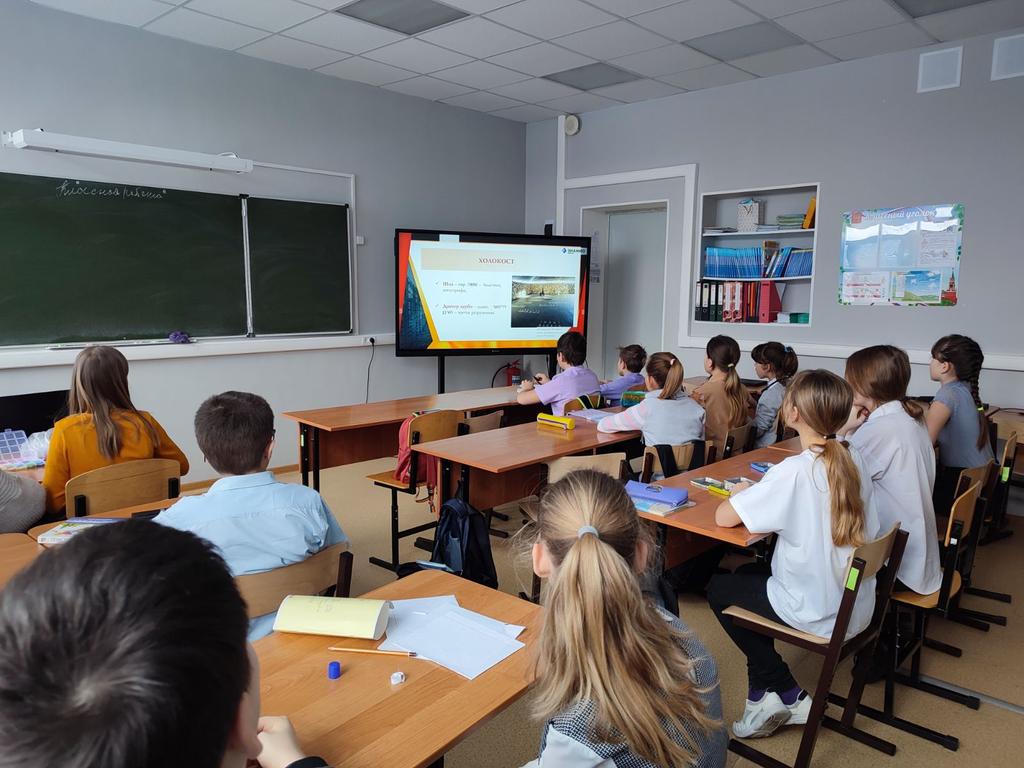 qumAqHHoVtxO2gJ's tweet photo. С 24 по 30 января в ГБОУ СОШ с.Бобровка проходила Неделя Памяти Жертв Холокоста. Для обучающихся 5-9классов в рамках уроков истории были проведены тематические мероприятия с просмотром документального фильма. https://t.co/Bkri6qI3Ra