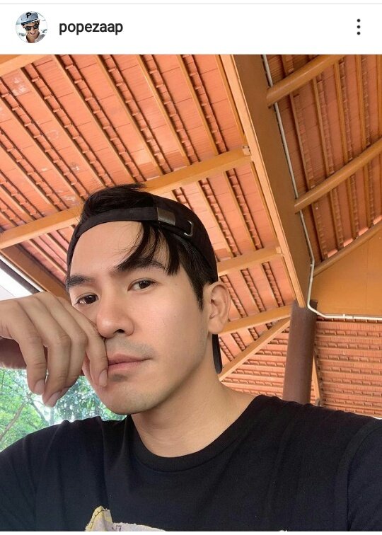 khjusq's tweet photo. @lshamul คิดถึงพี่โป๊ป #popezaap https://t.co/1zXcyGtWBV