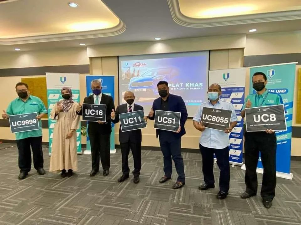 yayasanumpsa's tweet photo. #UMPSharing
Nombor plat khas UMP βUCβ mulai dibida 1 Februari depan
Paya Besar, 28 Januari- Nombor pendaftaran plat khas Universiti Malaysia Pahang (UMP) iaitu UC bakal mulai dibida mulai 1 Februari hingga 14 Februari depan. https://t.co/Lmq6YCD5Te
