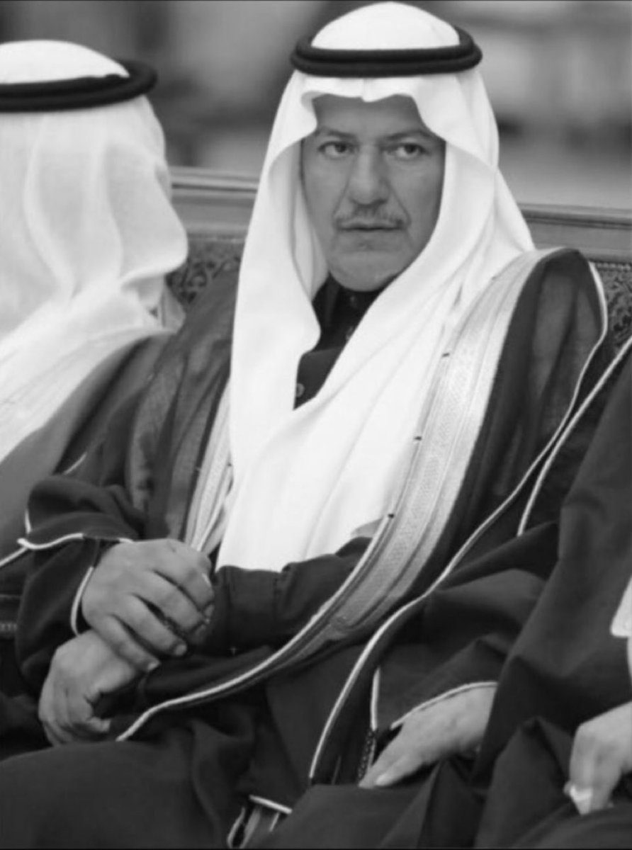 اللَّهُمَّ افسح له في قبره مدّ بصره، وافرش قبره من فراش الجنّة. اللَّهُمَّ إنّه في ذمّتك وحبل جوارك، فقِهِ فتنة القبر ، وعذاب النّار ، وأنت أهل الوفاء والحقّ، فاغفر له.
