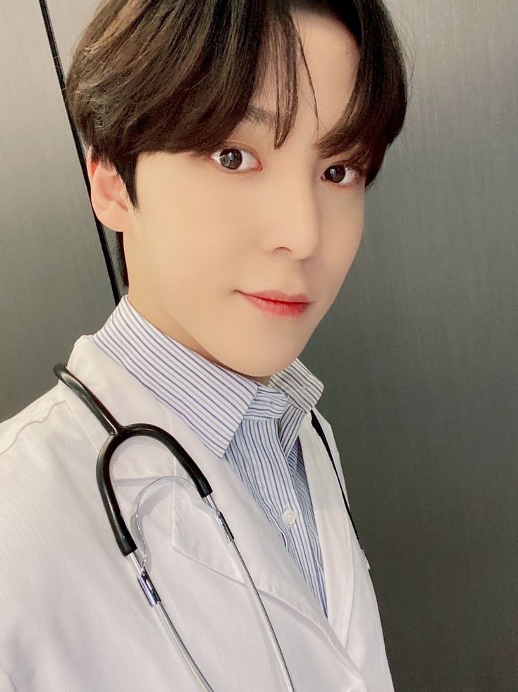 hwaonIyfans's tweet photo. ok but can i have my moots back https://t.co/YYyxZ8T8kg
