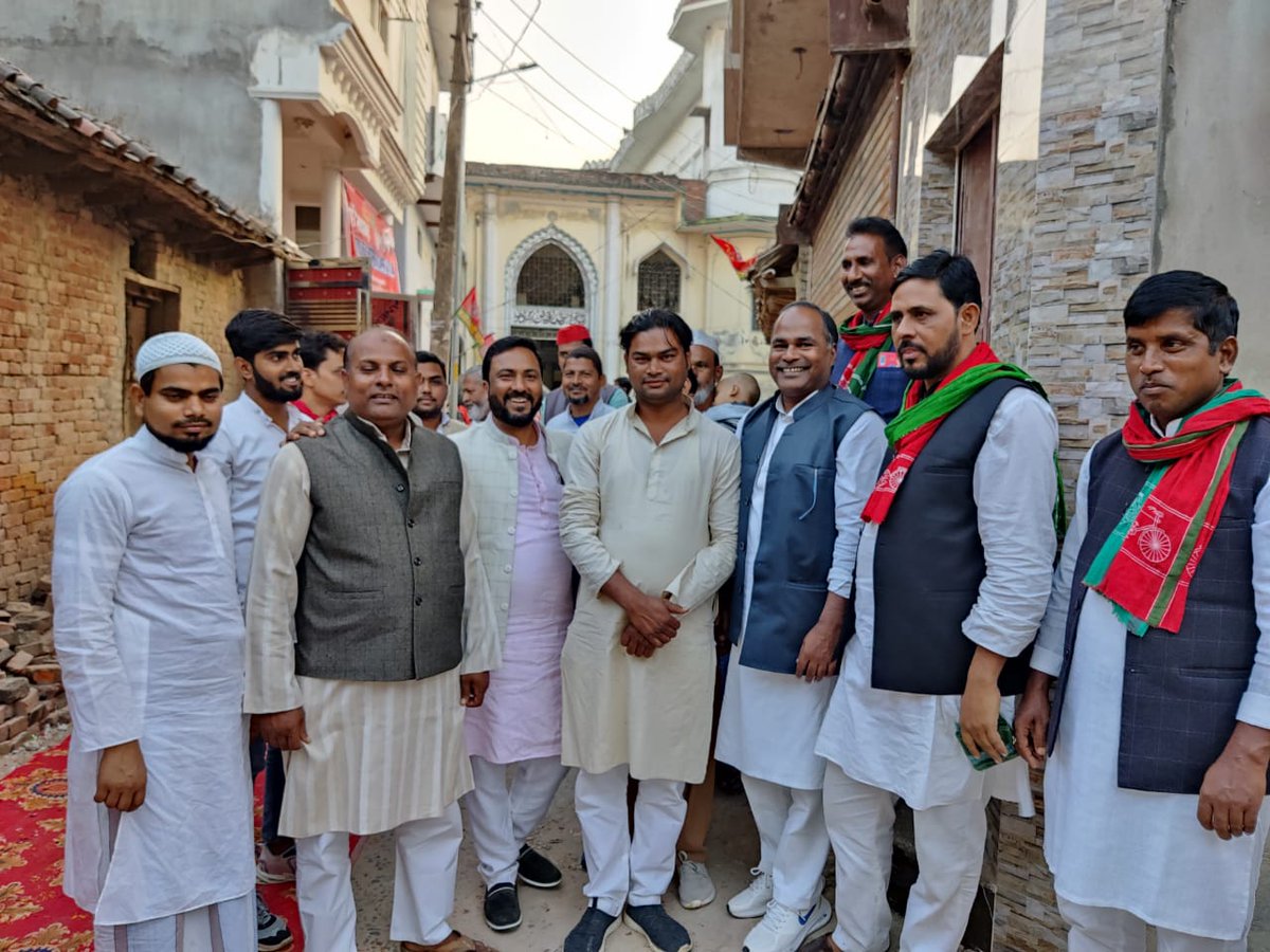 AnisAns03920222's tweet photo. @yadavakhilesh @samajwadiparty @MediaCellSP #RaisAnsariFor377Zahoorabad https://t.co/XyJi5WJwMT
