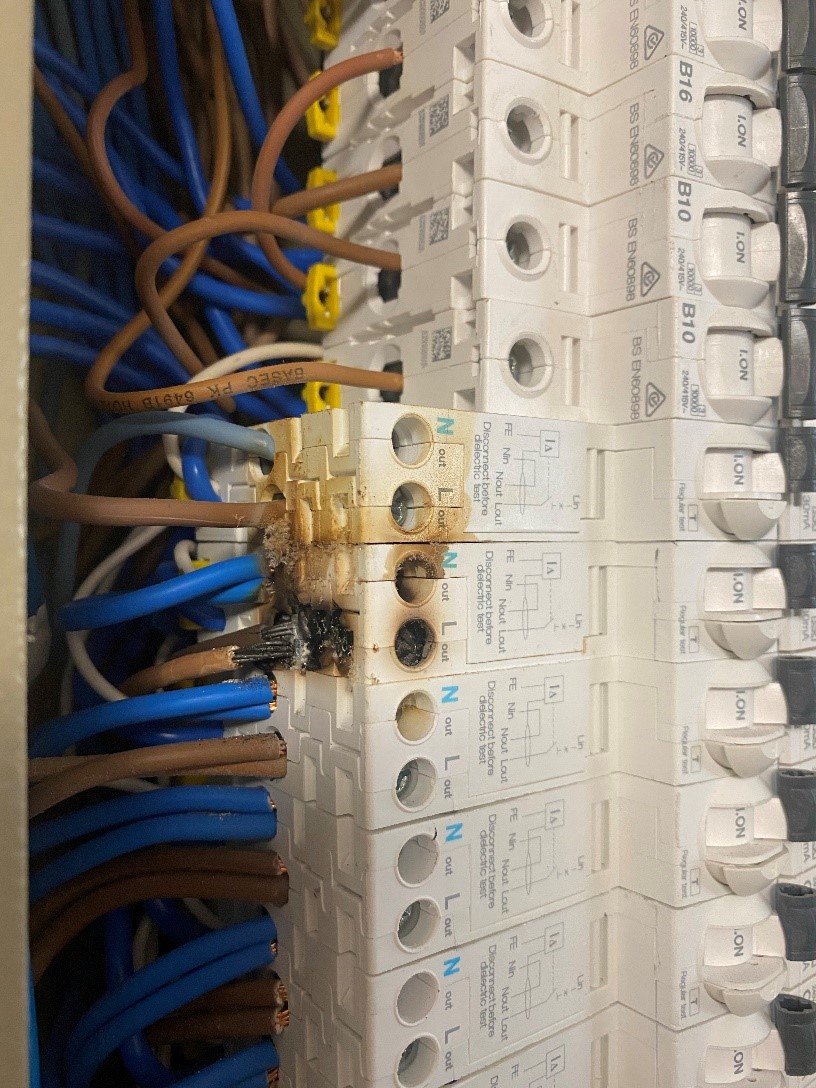 DutyHolderGuide's tweet image. 🔥Feeling hot, hot, hot…🚒

During a recent inspection, one of our inspectors quickly spotted this crispy distribution board

READ MORE: linkedin.com/feed/update/ur…

#electricalsafety #thermographicsurvey #EaWR1989 #bs7671 #fixedwiretesting #guardianelectrical #IET #EDN #FridaysFind