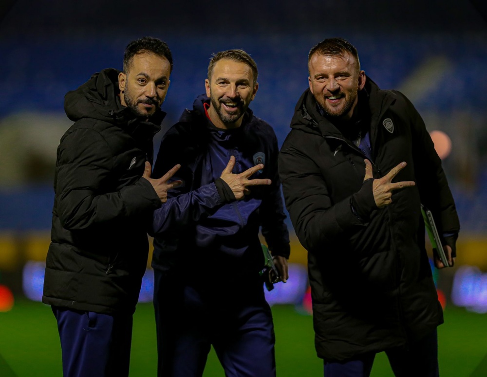 SportSlaski's tweet image. ➡ Szybka aklimatyzacja w egzotycznym środowisku
➡ Realia rozgrywek w 🇸🇦
➡ Kontakt z ligowymi gwiazdami

- m. in. o tym porozmawialiśmy z Rolandem Buchałą, który w 2021 roku opuścił Śląsk na rzecz pracy w sztabie szkoleniowym saudyjskiego @abhaFC ⚽⤵

sportslaski.pl/artykul/z-rybn…