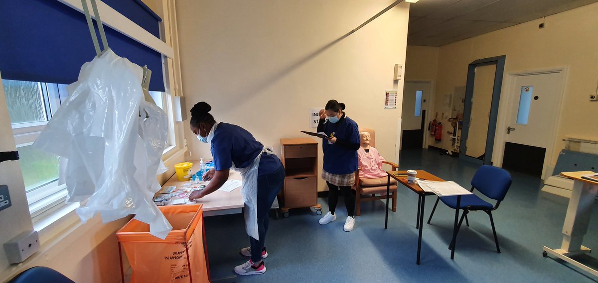 AaronKyle1120's tweet photo. Our group of 11
1 Midwife; 6 Old ToC; 4 Ne Toc
Happening Now!!
#MockOSCE
#IENS
#FrimleyHealthBootcamp https://t.co/xgnt1wL3j4