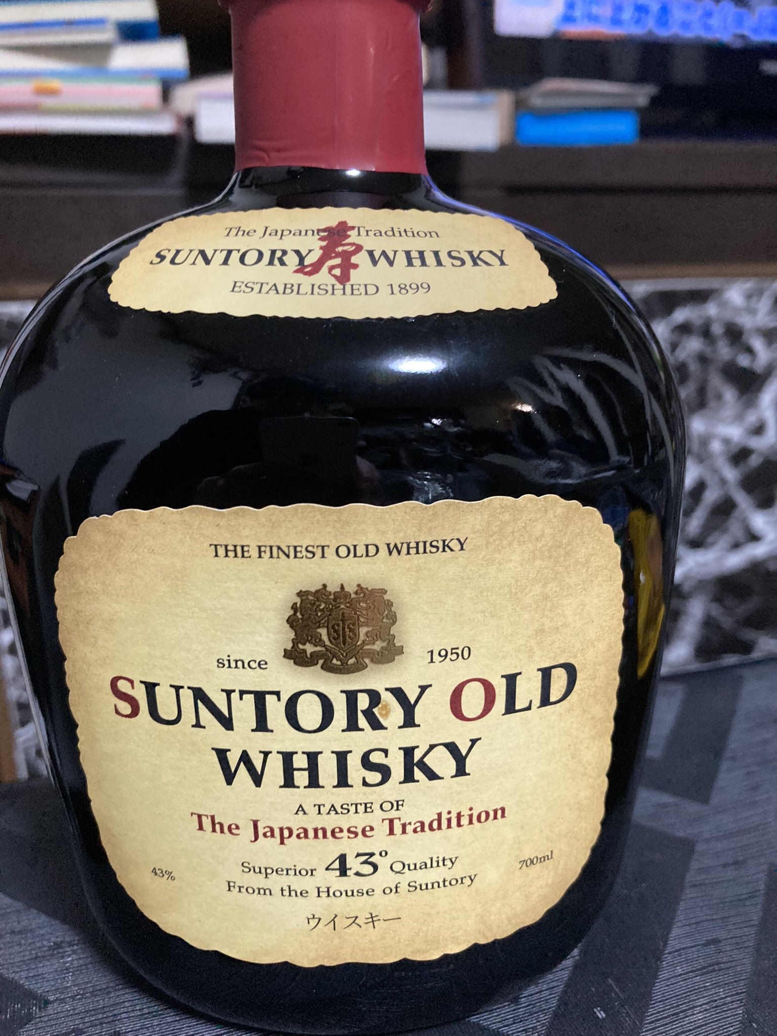 塚田浩司 今日の晩酌は知多ハイボールからのオールドストレート オールド好きだなあ 古き良き時代のウイスキーって感じがする T Co Et9xq7xwoc Twitter