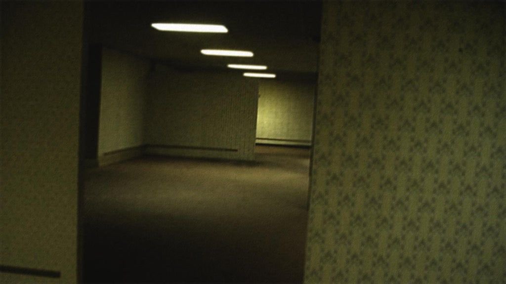 Second DID/OSDD System OTD is The Backrooms System! You better bet it's canon /pos
↳ image is of the backrooms because I couldn't think of anything else LMAOSNSNSB ✂️