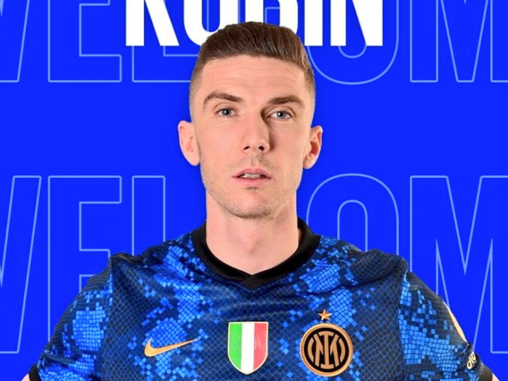 Massimo17146818's tweet photo. Dusan #Vlahovic --> #Juventus ✅ 75 milioni 

Robin #Gosens --> #Inter ✅
In prestito con diritto di riscatto a 30 milioni.

Arthur #Cabral--> #Fiorentina ✅ 16 milioni 

Bello sto mercato https://t.co/yKi0scjsCM