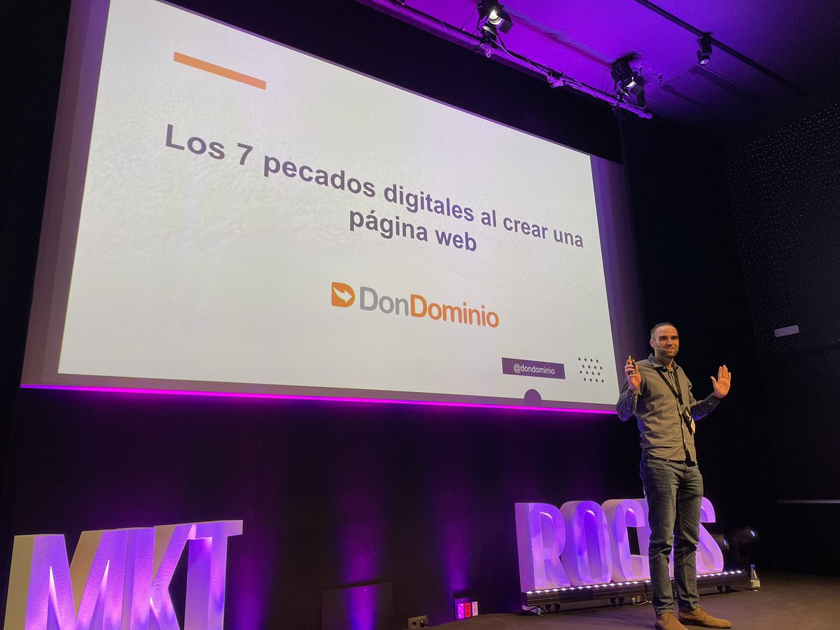 jpiedrahita's tweet photo. Consejos para el dominio. Gracias @xidevik, gracias @DonDominio. #MarketingRocks https://t.co/3eN7TxEk9t