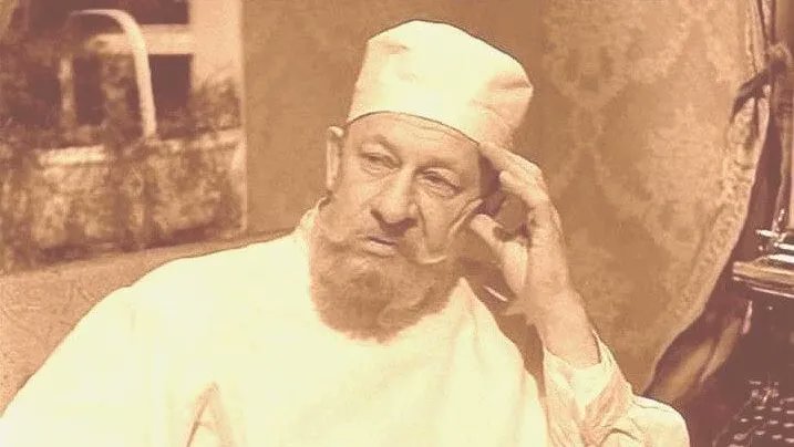 Кажется, скоро толерантность дойдет до того, что умным запретят думать, потому что это оскорбляет чувства тупых.
И это грустно.