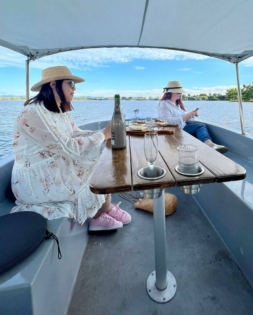 Fran Tapia (@_fran_t) on Twitter photo Cruising along on a @goboatcanberra with @cider_teak and @jodysdiary while talking to @simplycheecky via radio. 
Had a fantastic and leisurely sunset ‘cruise’ with food from @beanandtable and what seemed like endless glasses of bubbles. 
This is defini… instagr.am/p/CZROL_uJdVH/ Cruising along on a @goboatcanberra with @cider_teak and @jodysdiary while talking to @simplycheecky via radio. 
Had a fantastic and leisurely sunset ‘cruise’ with food from @beanandtable and what seemed like endless glasses of bubbles. 
This is defini… instagr.am/p/CZROL_uJdVH/
