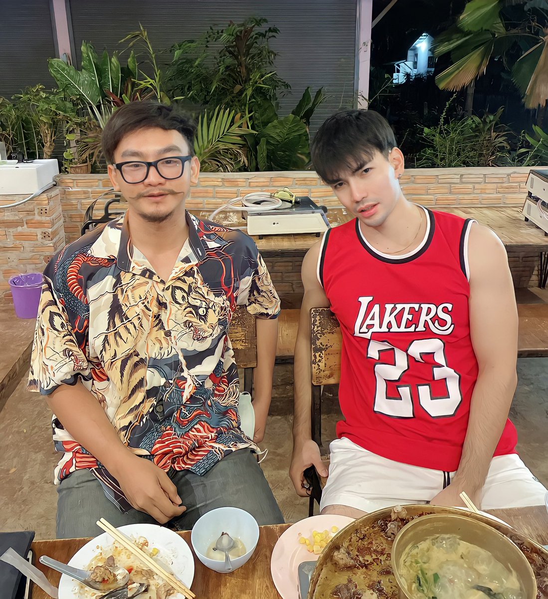 อาเย็ก tweet media