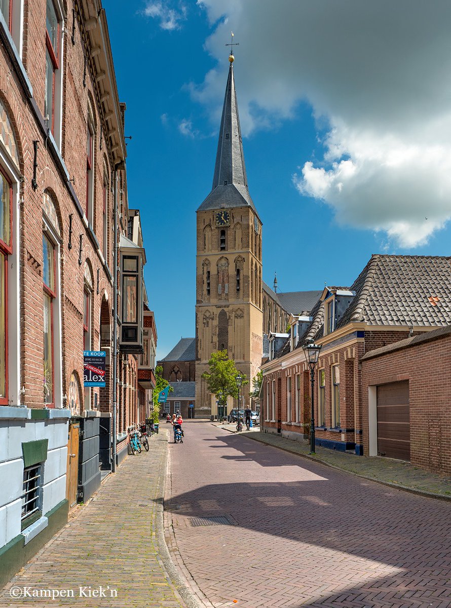 Wist je dat je nog een paar dagen de tijd hebt voor de Earlybird-tickets voor het Bierfestival Kampen op 28 mei in De Bovenkerk? Wat een prachtige locatie he? Voor het eerste Bierfestival van Kampen, georganiseerd door het Biergilde van Campen: bierfestivalkampen.nl/tickets