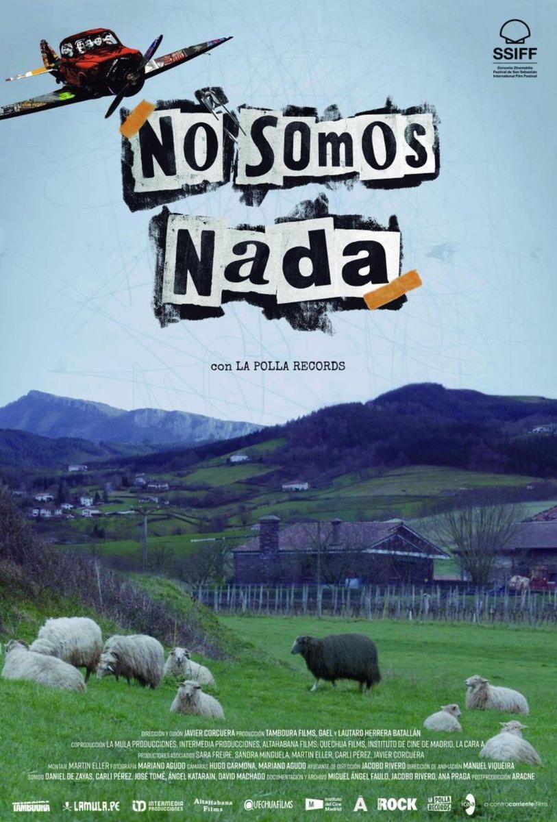 🎬 Hoy se estrena en cines '#Nosomosnada' (Javier Corcuera, 2021).
Documental rodado durante la gira de despedida del mítico grupo punk vasco #LaPollaRecords donde su cantante #Evaristo revive los 40 años de la rocambolesca historia de la banda desde su pueblo en Euskadi. 🖤