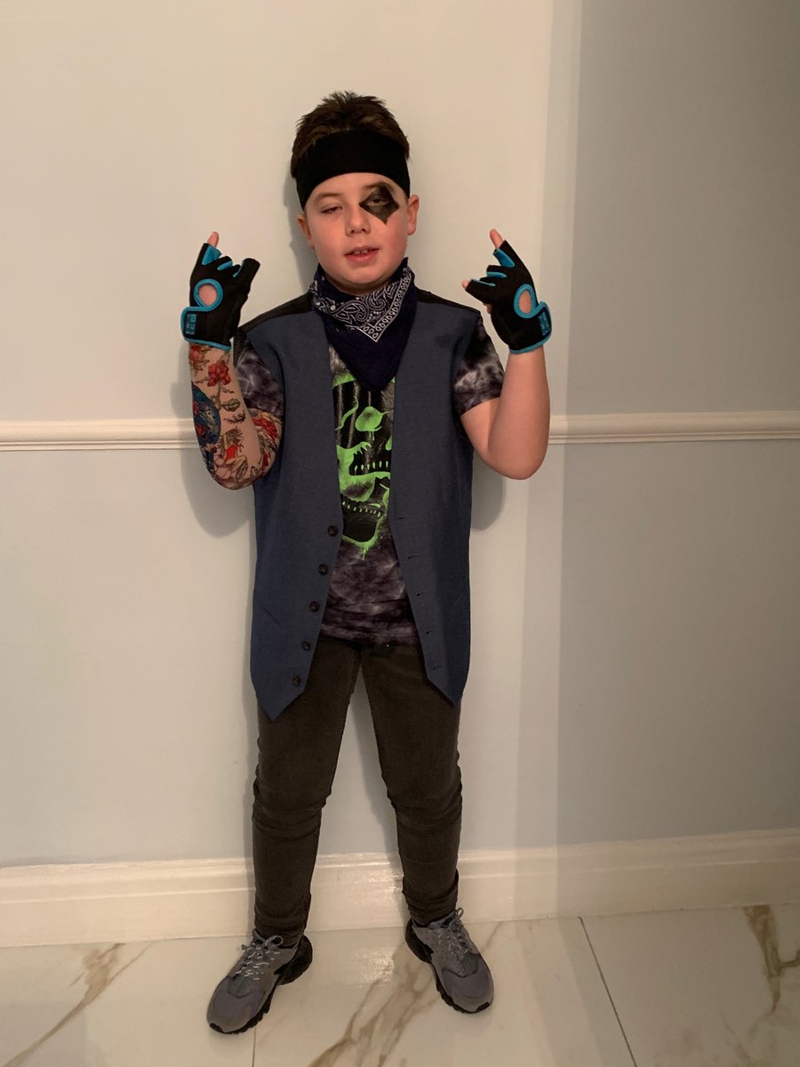 TT rockstar day 👨🏻‍🎤⚡️🎸🤘🏻
@year4kcroxteth <a href="/CroxtethC/">CroxtethCPS</a>