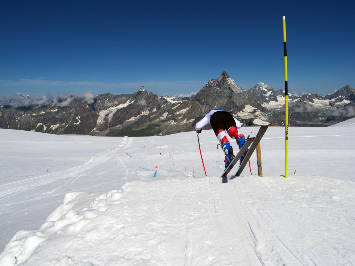 Los gehts! Vier Weltcup-Abfahrten am Matterhorn bereits im kommenden Winter #zermatt #matterhorn swiss-ski.ch/newsroom/news/…