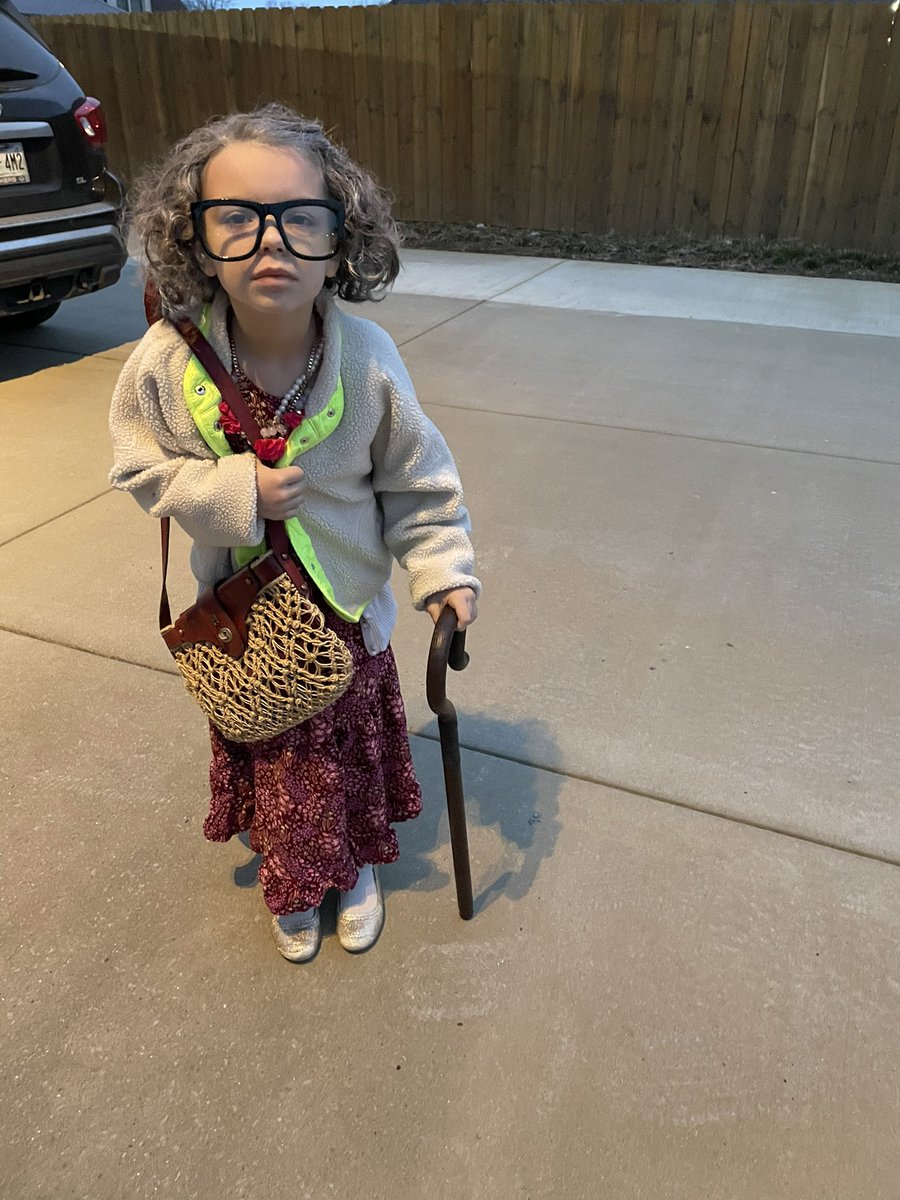 AddieRenae_L's tweet photo. 100 days at school and Kyns was in full “Granny Margaret” mode. Also said she couldn’t wait to see what @DrMarkJGonyea would look like on morning announcements. Plainview atmosphere is 💯 https://t.co/ton0pS8zaY