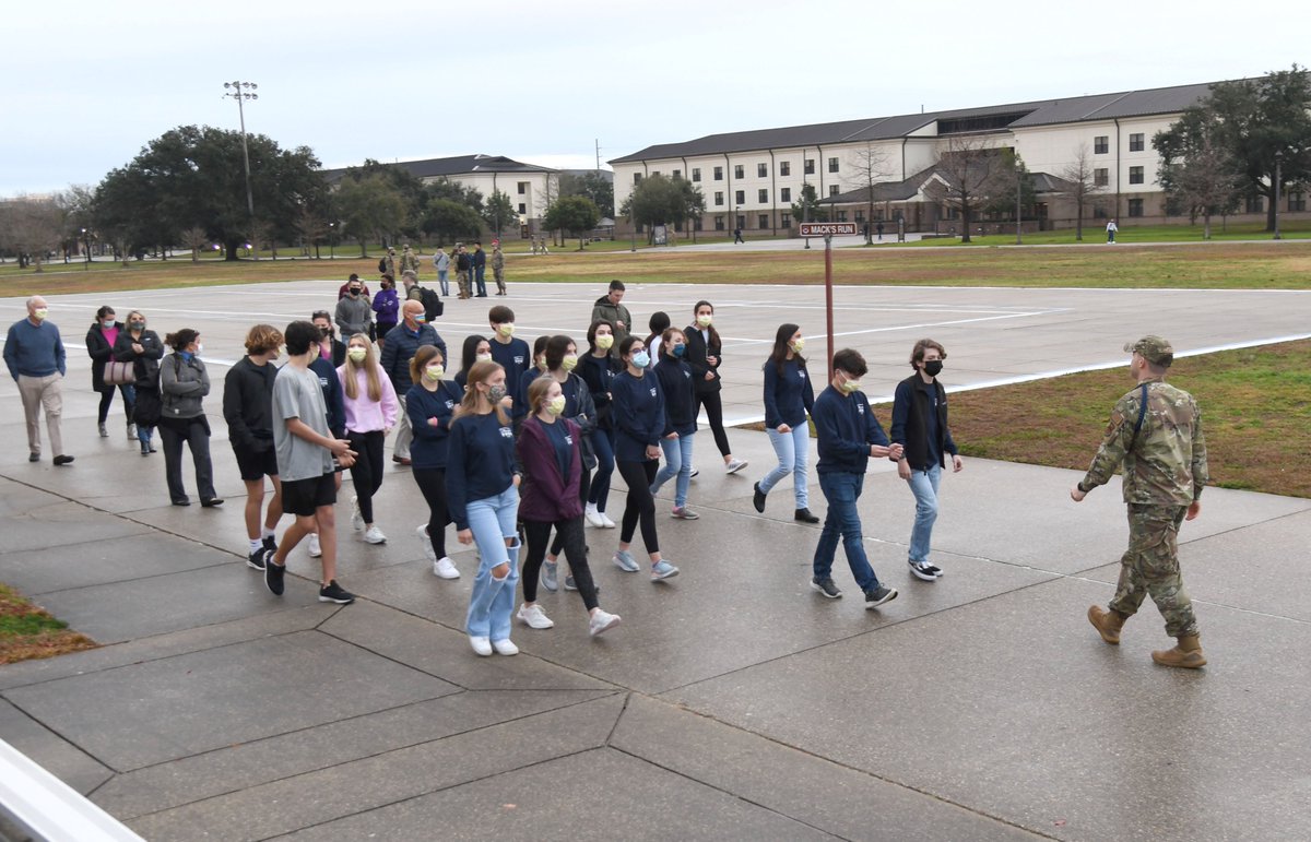 We were more than happy to welcome community high school students to Keesler on the Junior Leadership Program tour! We hope our mission, facilities and Airmen were nothing short of inspiring to these young leaders. ✈