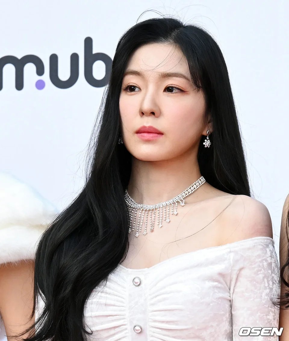 tw4018's tweet photo. Irene and the Korean stars attended the red carpet at the beginning of the year
Taeyeon, Red Velvet, StayC and many other artists attended Gaon's award ceremony on the afternoon of January 27. This is a prestigious music event, which is expected by the audience every year. https://t.co/Fa9aqbqw71