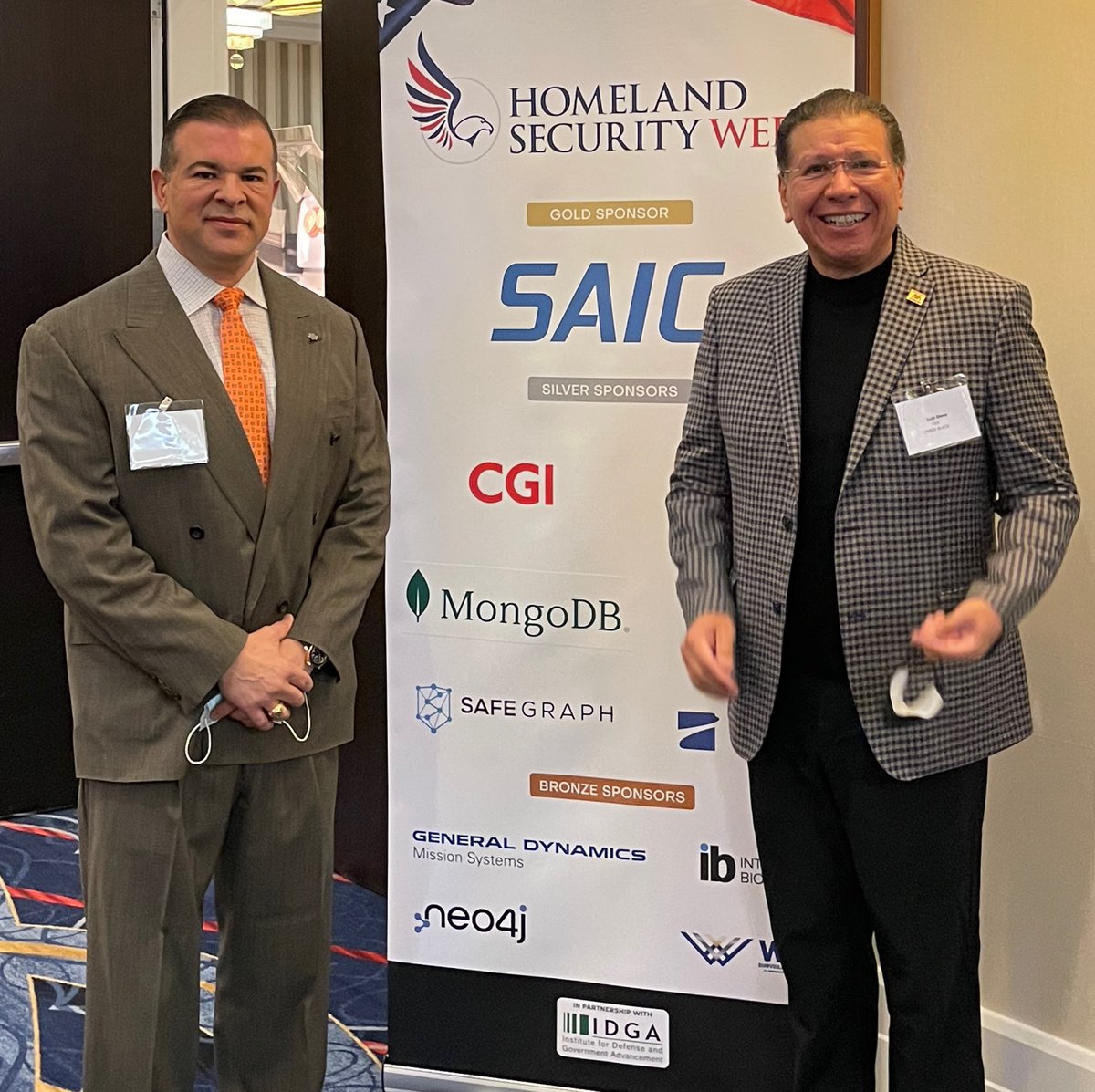 BlackIND_ICCS's tweet photo. @NelsonBalido un placer acompañar en la conferencia de seguridad nacional #HSW en #WashingtonDC a un experto en seguridad con temas que trascienden nuestras fronteras #US - #Mexico presenta Tony L. Baker Acting Chief of Law Enforcement Operations. @AMESP_oficial y @BlackIND5 https://t.co/BZE4auRAlE