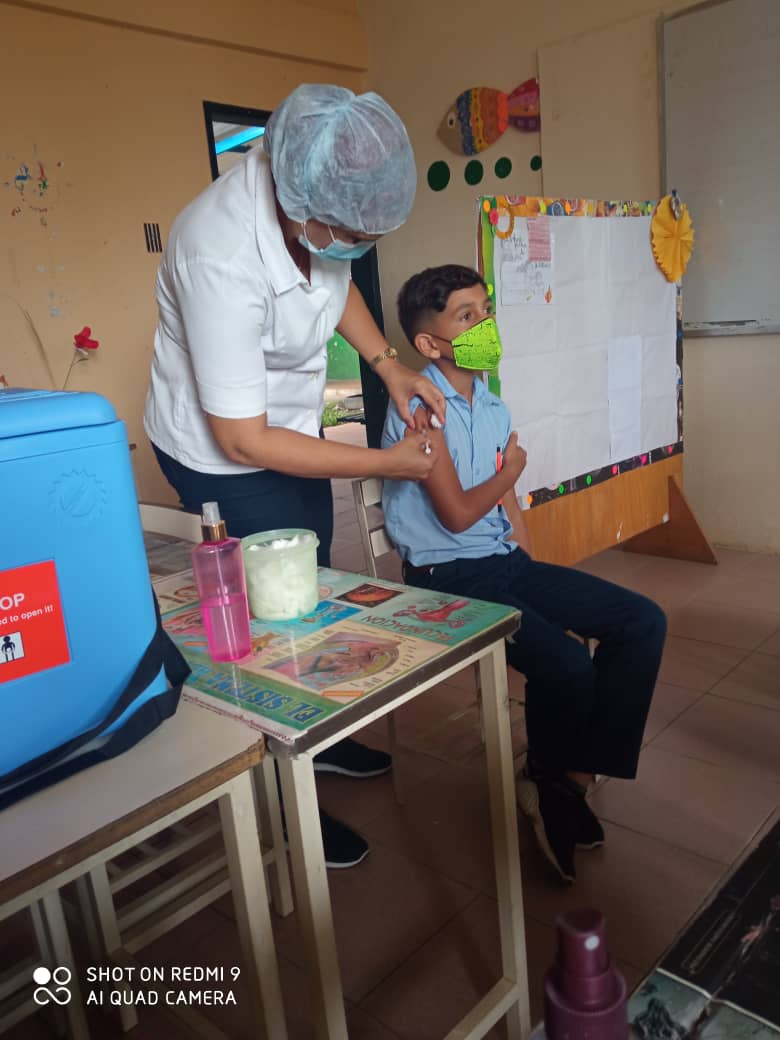 AniuskaFrometa's tweet photo. @CDILaUnidadBol 
"Hacer es la mejor manera de decir"
Aniversario 169 del natalicio de José Martí. Sus ideales vigentes en cada uno de los colaboradores de la Brigada Médica Cubana en Venezuela 
#MartiVive 
@cubacooperaven 
@Cubacooperabol2 
@altunaga_perez 
@CubaVa_Bolivar2 https://t.co/DpsyBlHgXu