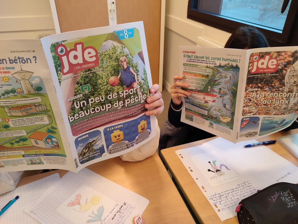 Un grand merci au @JournalJDE . Nous avons bien reçu les exemplaires suite à notre participation au <a href="/JdTwittclasses/">Le Journal et la Radio des TwittClasses</a>.
