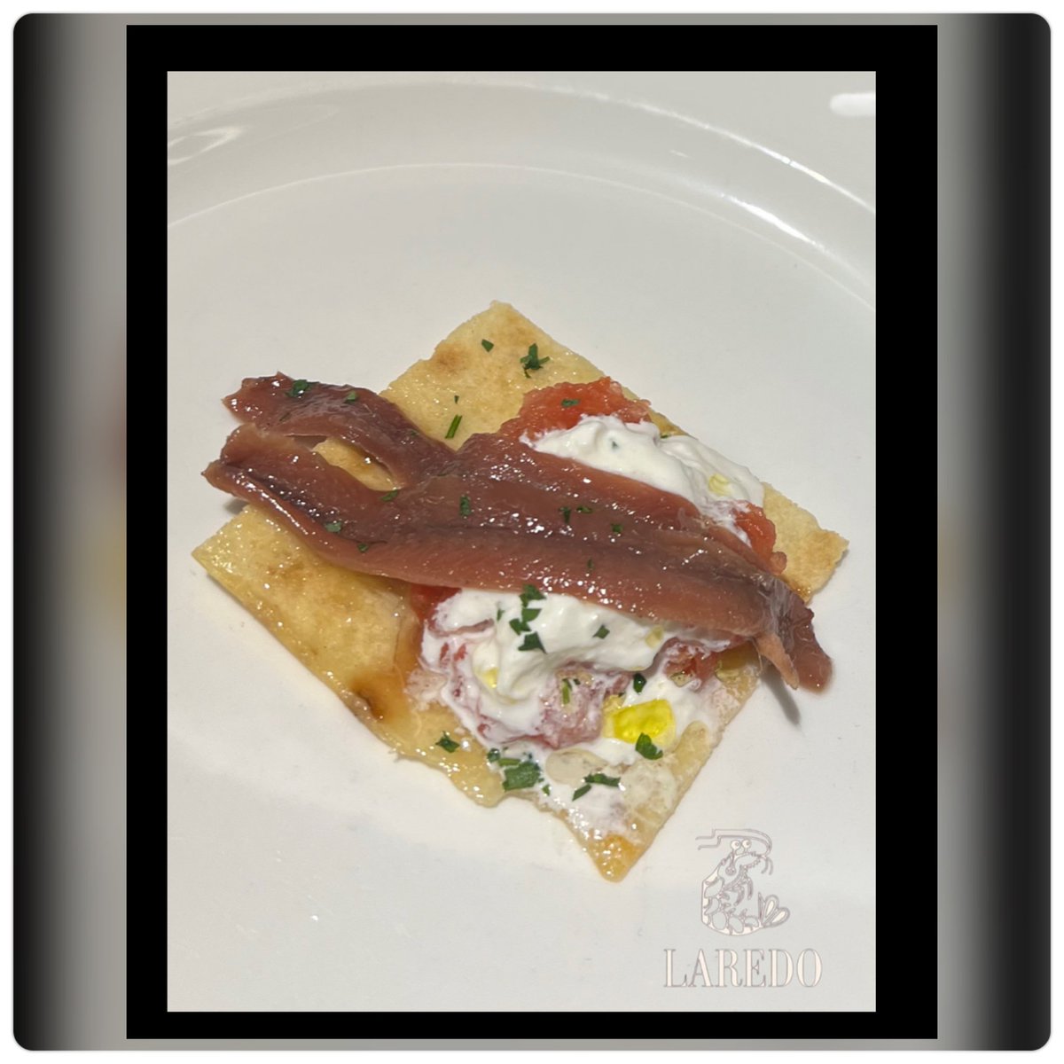 LaredoTaberna's tweet photo. Anchoa, un bocado espectacular.
.
.
.
#Laterrazadellaredo #tabernalaredo #Madrid #Retiro #Supertres #LaredoExperience #Tabernas #TabernasMadrid https://t.co/9q0iS5IFjV