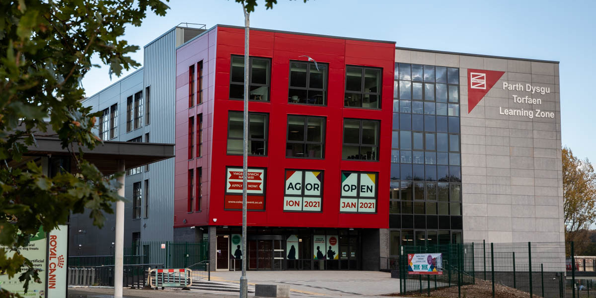 We are excited to announce a great new Partnership with <a href="/PontypoolRFC/">Pontypool RFC</a> @TorfaenLeisureT <a href="/coleggwent/">Coleg Gwent</a> Torfaen Learning Zone offering 16-18s the opportunity to represent Pontypool Rugby Programme. Professional Rugby development &amp; Coaching with outstanding facilities for TLZ learners