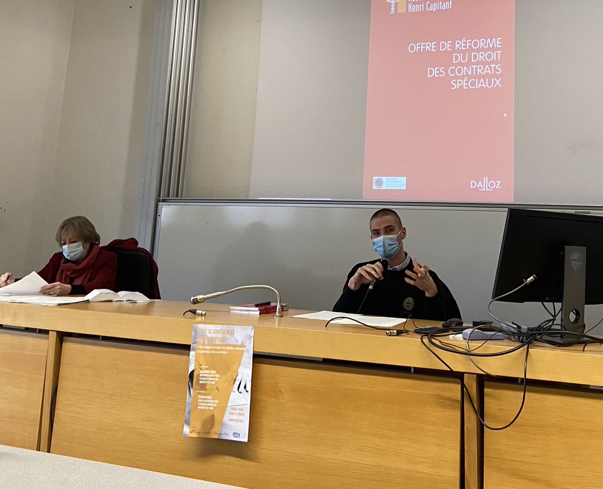 A_Nivert's tweet photo. Encore merci à @COPHELE d’avoir accepté de participer à cette conférence organisée par @Hemis_Droit sur les rapports entre les droits commun et spéciaux des contrats. Ce fut enrichissant pour tous ! https://t.co/km1uMFGz9g
