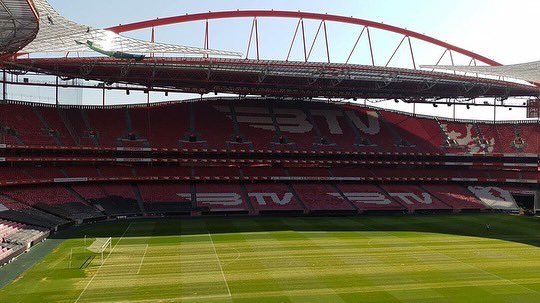 FSideNL's tweet photo. Dinsdag 1 februari begint de kaart verkoop voor @slbenfica uit.
Er komen 3.250 kaarten beschikbaar voor Ajaxsupporters. #ajax #fside #amsterdam #fside76 #awaydays https://t.co/GnpYlD0vLP