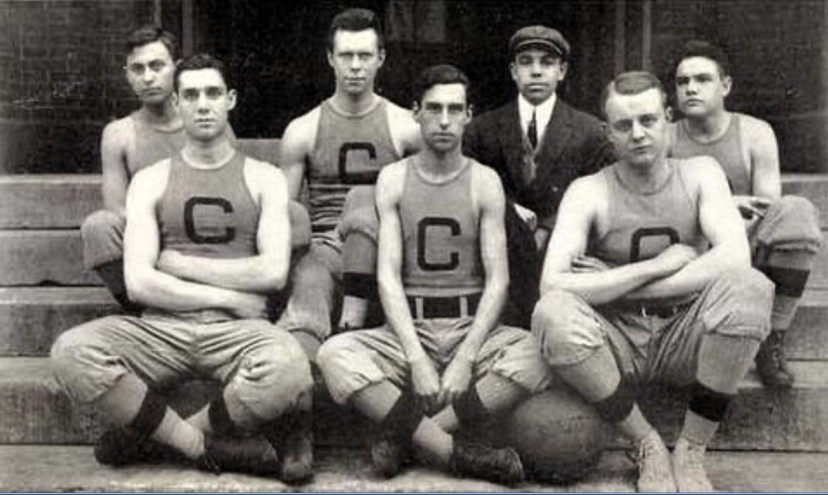 CentreC's tweet photo. ON THIS DAY in 1910: #CentreCollege, then part of Central University, defeated the University of Kentucky 87-17 in basketball. To date, this is the largest losing margin UK has seen! @CentreAthletics @Centre_Bball https://t.co/c2GGtW1f0v