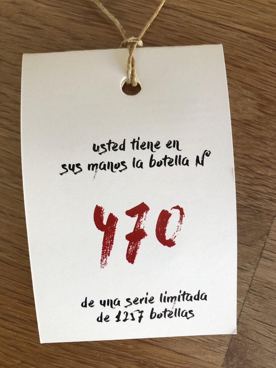 Julio_Vegas's tweet photo. Otro gran vino de mis paisanos @toledoajenjo #garagewine Cencibel toledana on fire con una elaboración lo más natural posible ¡Fruta y madera parcelaria vía @VinnacWine ! #6de7 https://t.co/1a8Ifndssy