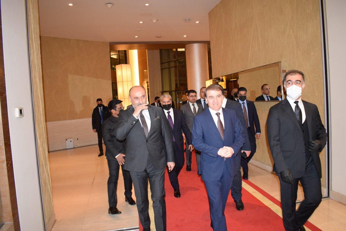 IndiaInErbil's tweet photo. Consulate General of India organized a Reception to celebrate India’s #73rdRepublicDay under the aegis of #AzadiKaAmritMahotsav in the evening of 27 January 2022. Foreign Minister of KRG H.E. @SafeenDizayee  graced the event as Chief Guest.

@MEAIndia 
@iccr_hq 
@AmritMahotsav https://t.co/pW6IHozbxJ