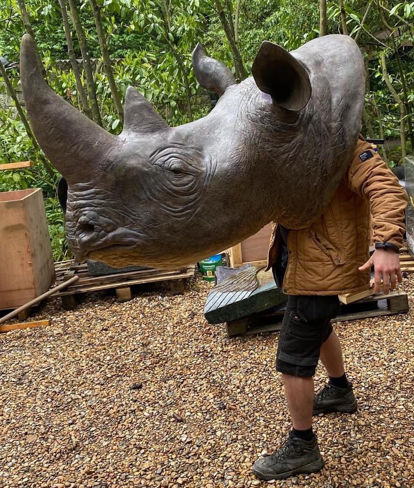 sculpture_park's tweet image. #nationalhavefunatworkday #donttrythisathome