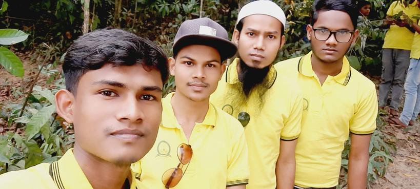 EdiriseMdw's tweet photo. Assalamualaikum.... Dear Friends.
We Are Rohingya Muslims  But We Never Hate Other Religious People Because Islam Doesn't Allow To Hate Anyone. https://t.co/J9xsYKFEzT