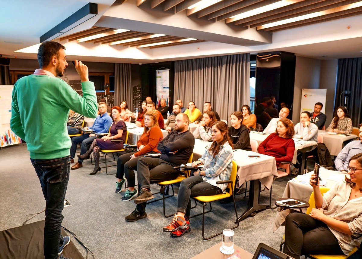 "Eğer biri size harika bir fırsat ile geldiyse ve siz nasıl yapacağınızı bilmiyorsanız hemen EVET deyin, nasıl yapacağınızı sonra öğrenirsiniz."
-Richard Branson
