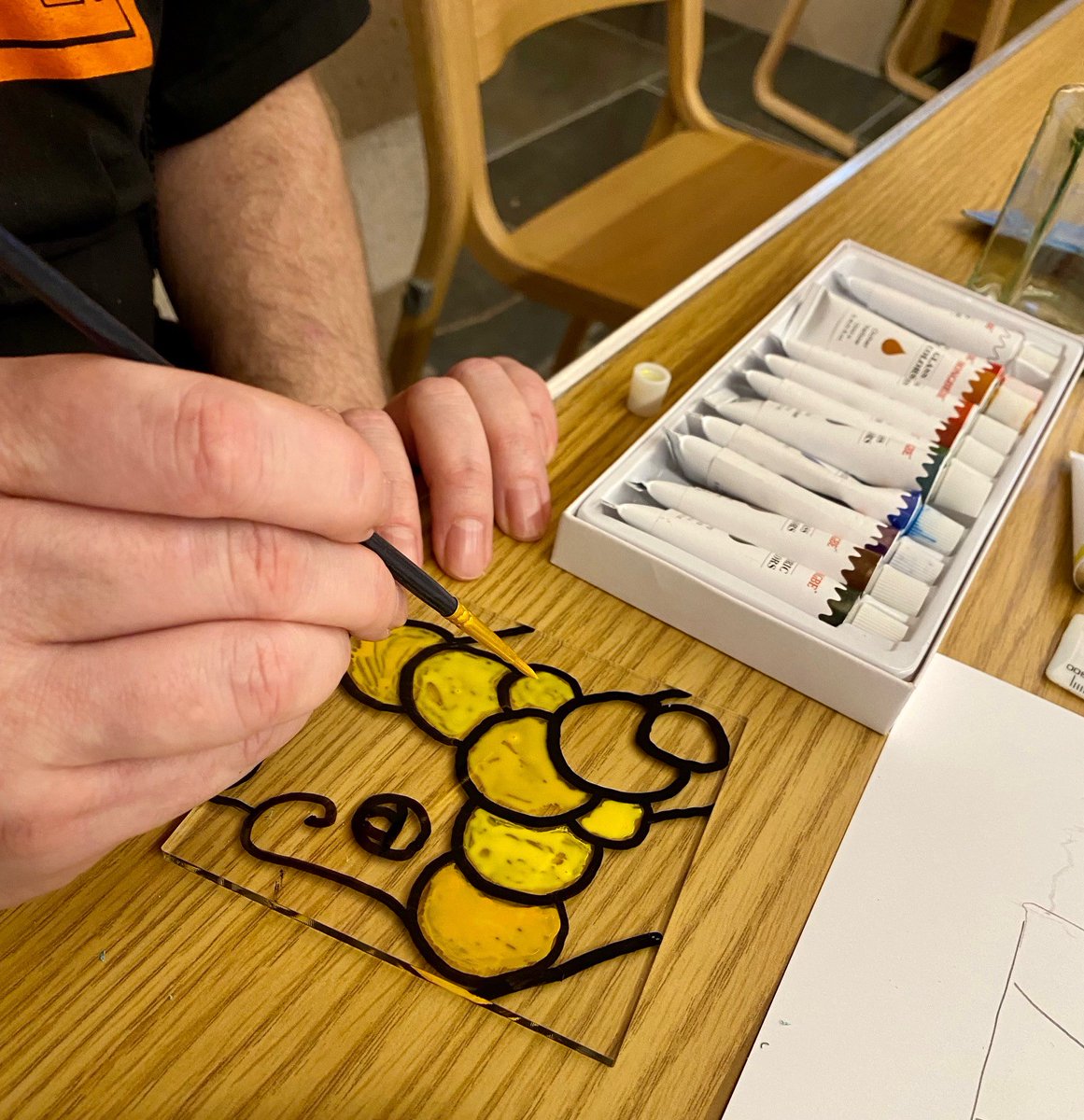 bathabbey's tweet photo. We're delighted to welcome The Gardener’s Lodge Art Group to our new Learning Centre to create artwork inspired by our stained glass windows.
The group meet at @Holburne & are part of the #pathwaystowellbeing project but will be at the Abbey for 6 wks.
https://t.co/BOcqTwMuUc https://t.co/0NCyzyz0XJ