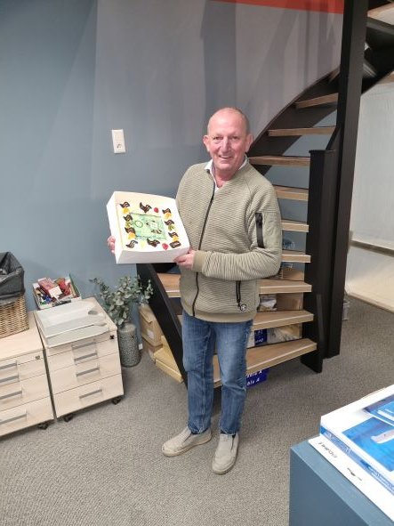 VlakglasRecycle's tweet photo. Wij zetten periodiek een inzamelpunt in het zonnetje die een prima vulgraad van de container liet zien. Deze keer: Van Kesteren Schilders, Sassenheim.
Een optimale vulgraad (dus geen onnodig transport) draagt bij aan een beter milieu! https://t.co/UbgTGdRWfo