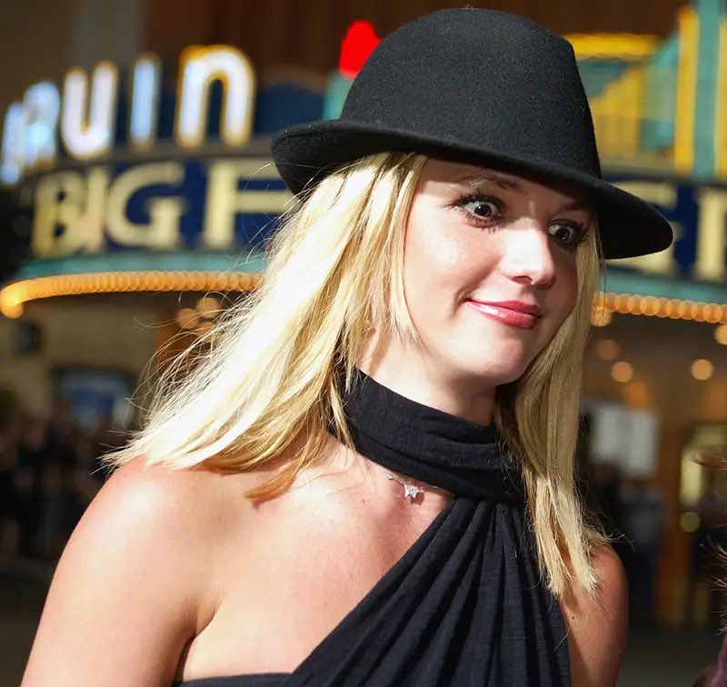 Róisín Power tweet media