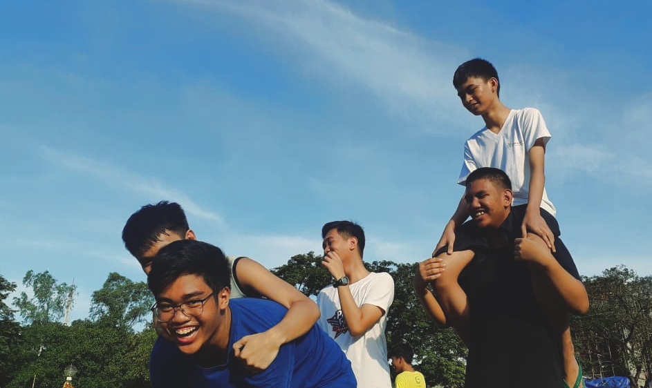 pshsmcyb22's tweet photo. "Just a boy caught up in dreams and fantasies." - Begin Again (2013) 🎬

Ydan 📺

Sapphire | Ilang-ilang | Li | Graviton | C | F

Message to 2022: 6 years is and will never be enough. Thank you, Batch 2022. https://t.co/fPlkk01mBK
