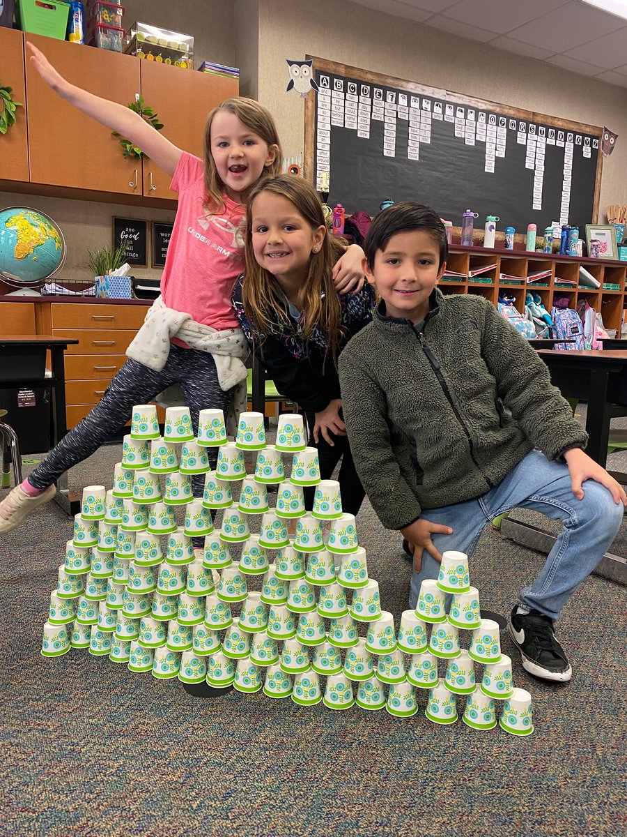 mrsngrayson's tweet photo. 100th day of school fun!!! @McClureMarshals https://t.co/r8zNF0hbAM