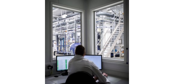 EPDTNEWS's tweet image. Significant funding raised to scale-up production of step change #battery materials epdtonthenet.net/article/189123… 

via #Nexeon #SKC @EPDTnews 

#electronics #batteries #LiIon #LithiumIon #SiliconAnode #siliconbattery #EVs #electricvehicles #automotive #consumerelectronics #power #MFG
