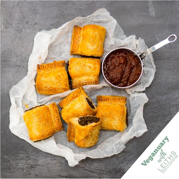 For our final Veganuary recipe we're sharing these delicious mushroom and chestnut rolls with a homemade brown sauce.
⁠
Rich with umami flavour, you can get the recipe here: leiths.com/blog/veganuary… 
⁠
#Leiths #CookingSchool #Veganuary #PlantBased