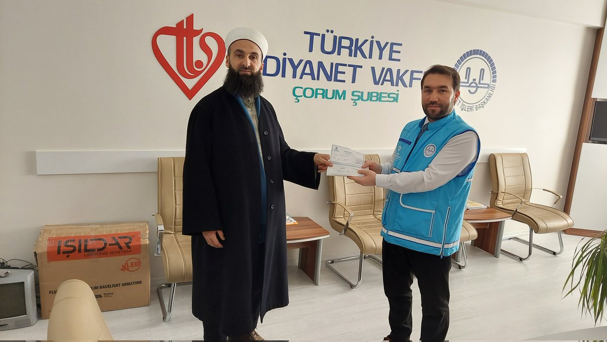 Sen aç iken ben uyuyamam sloganı ile Türkiye sınırımıza çadırlarda kalan kardeşlerimize KIŞLA CAMİ CEMAATİ OLARAK
4500 TL BAĞIŞ YAPTIK.
ALLAH KABUL EYLESİN