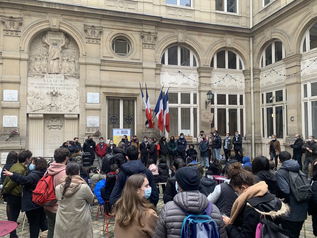 #SOP2022 en partenariat avec <a href="/AcademieClimat/">Académie du Climat</a> 4 classes des collèges de <a href="/Academie_Paris/">Académie de Paris</a> sont venus réfléchir sur le sport et l’environnement et échanger avec 17 sportifs avec <a href="/PierreRabadan/">Pierre Rabadan</a> <a href="/EvelyneCiriegi/">Evelyne Ciriegi</a> et <a href="/Amadea_k/">Amadea Kostrzewa</a>