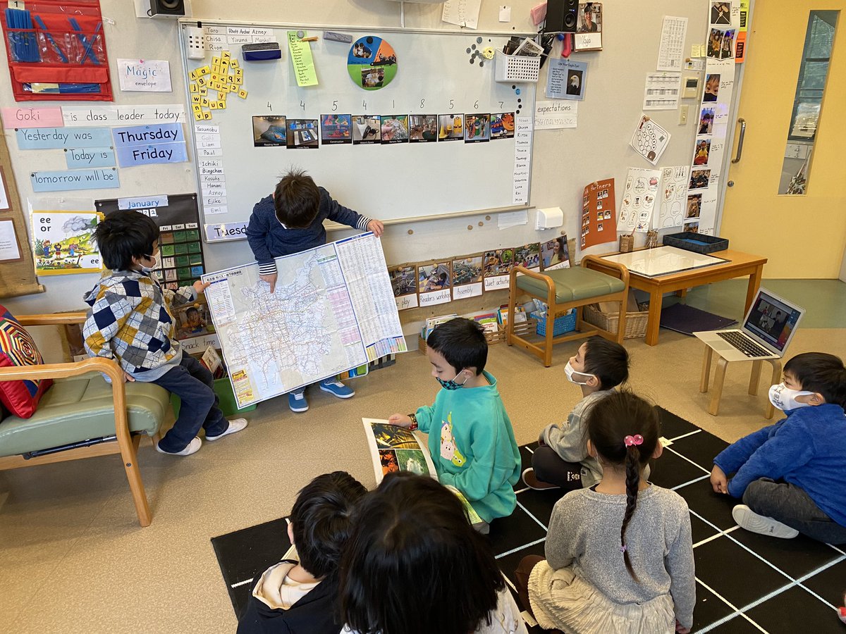 NIS_ELC's tweet image. Kinder explored different types of maps as we immersed ourselves into so many possibilities. Each child discovered something dear to their hearts - be it the subway map, map of the stars, map of the beach activities, or map of a castle. #NISinquire #mapseverywhere #meonthemap