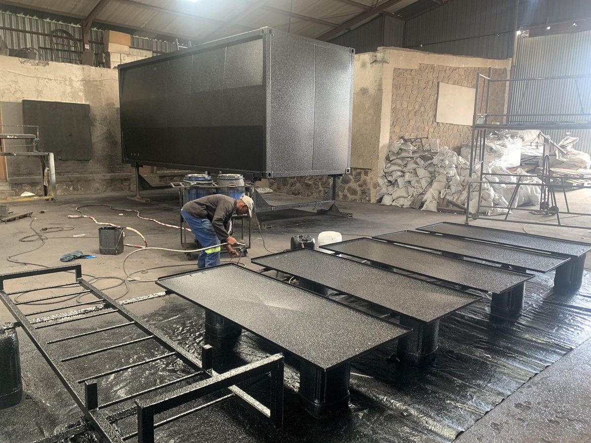 ChukuruLodge's tweet image. Tuff Guard - Water storage container Sandblasted and sprayed with Polyurethane fine rough coat 
#rubberizing #RustControl #waterproofing #polyurethane